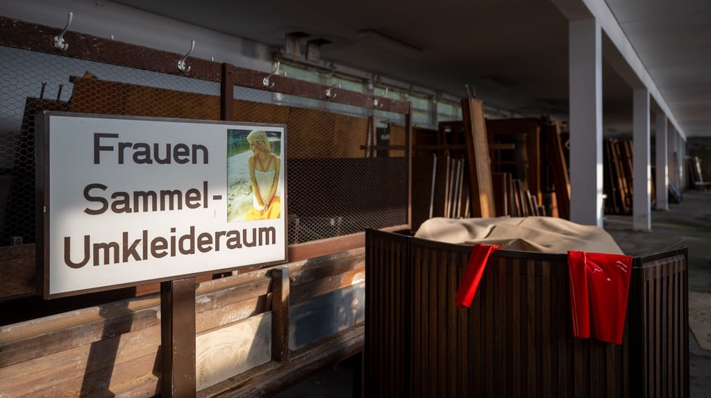 Die Ausstellung „Wanna see Wannsee?“ sucht Ideen zur Rettung des beliebten Strandbads.