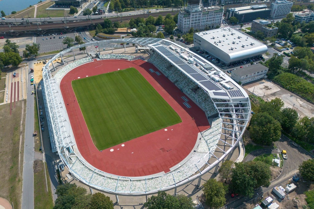 Das erneuerte Dresdner Heinz-Steyer-Stadion aus der Vogelperspektive