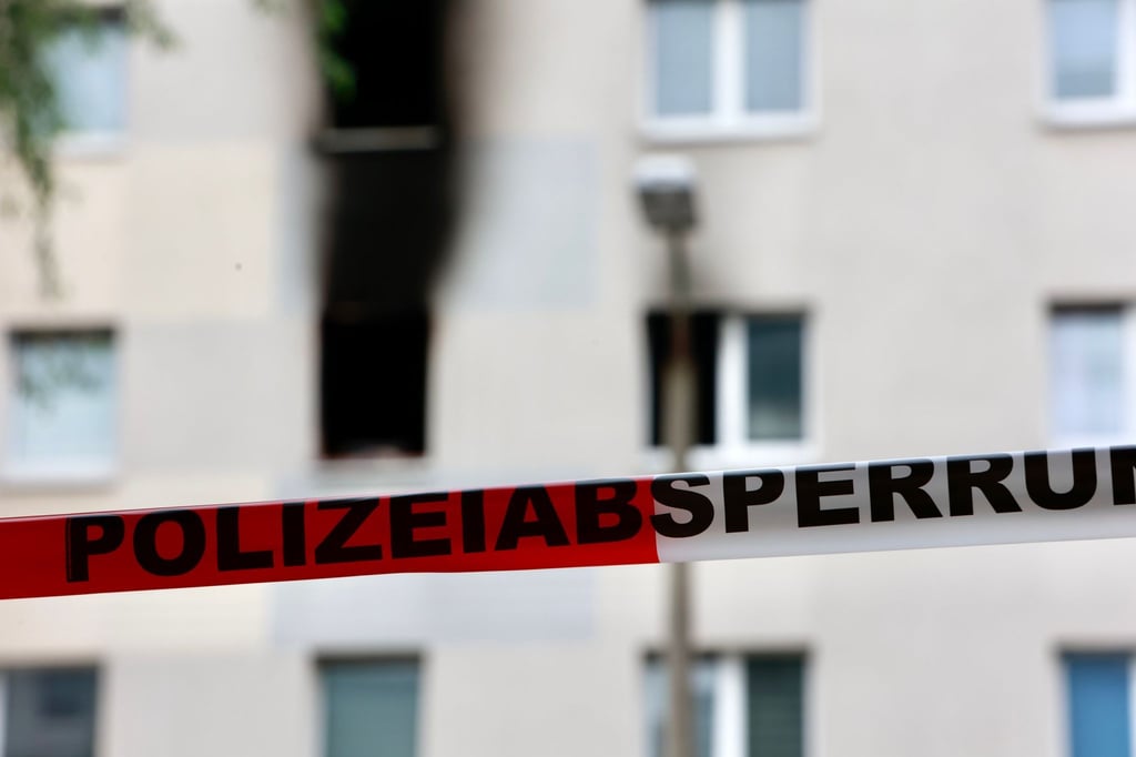 17 Personen mussten bei dem Feuer evakuiert werden.