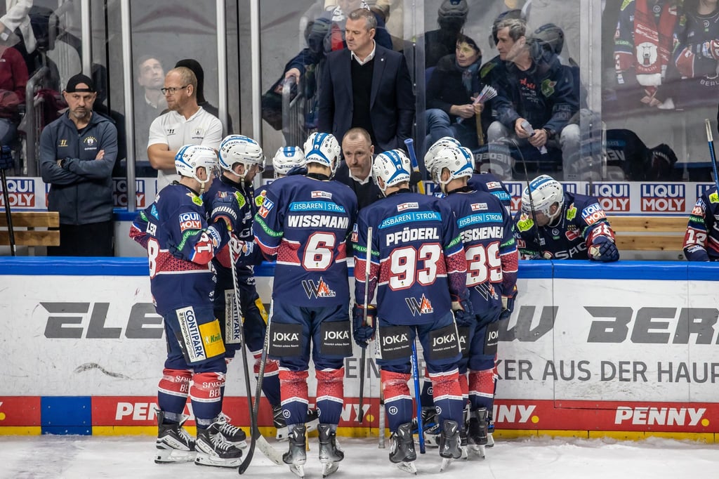 Die Eisbären Berlin haben das Testspiel in Tschechien verloren.
