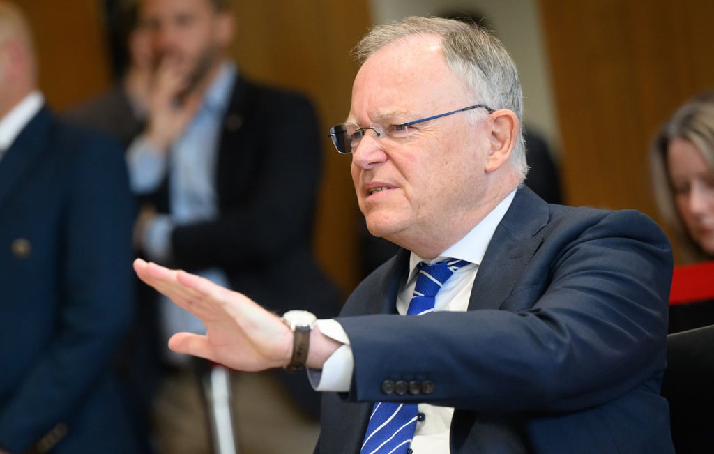 Hofft nun auf Brandenburg: Niedersachsens Landeschef Stephan Weil. (Archivbild)