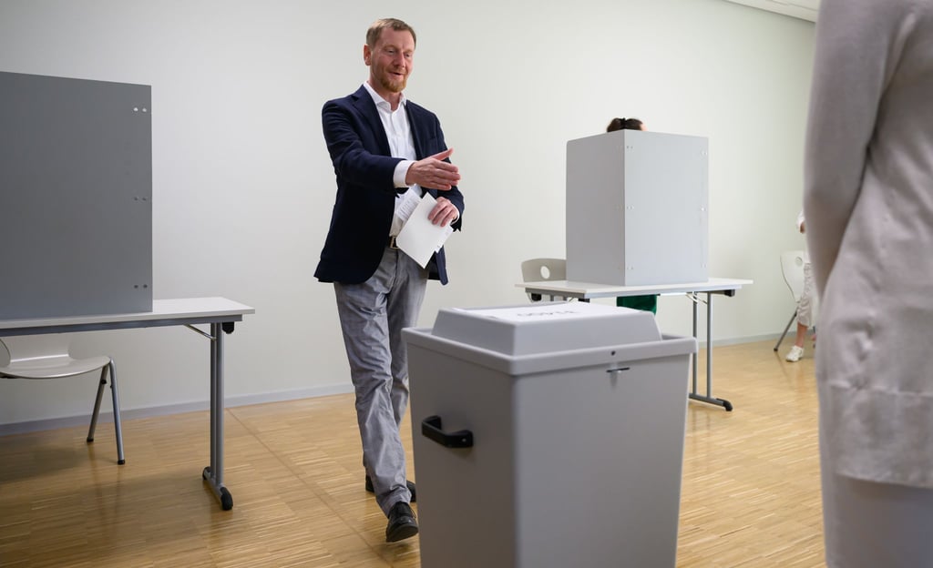 Ministerpräident Michael Kretschmer ist bei Stimmabgabe optimistisch