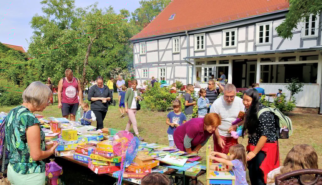 Gut besucht war der erste „Austauschtag“ auf dem Möckeraner Pfarrhof.