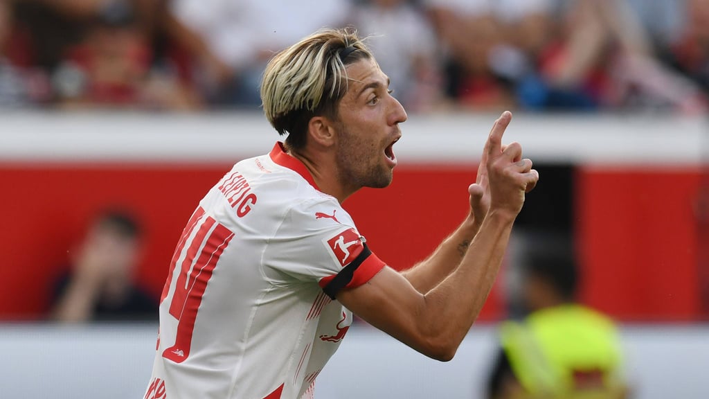 Torschütze und Antreiber: Kevin Kampl beim Sieg von RB Leipzig gegen Meister Bayer 04 Leverkusen.