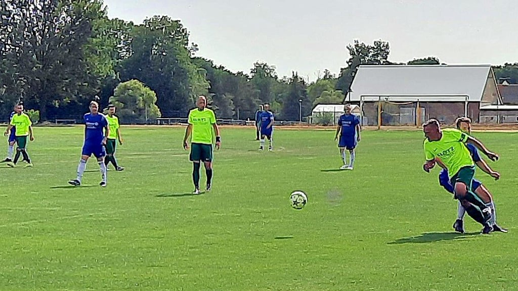 Die zweiten Mannschaften des TSV Großkorbetha und des FSV Grün-Gelb Osterfeld lieferten sich ein Punktspiel, welches Großkorbetha 6:0 gewann.