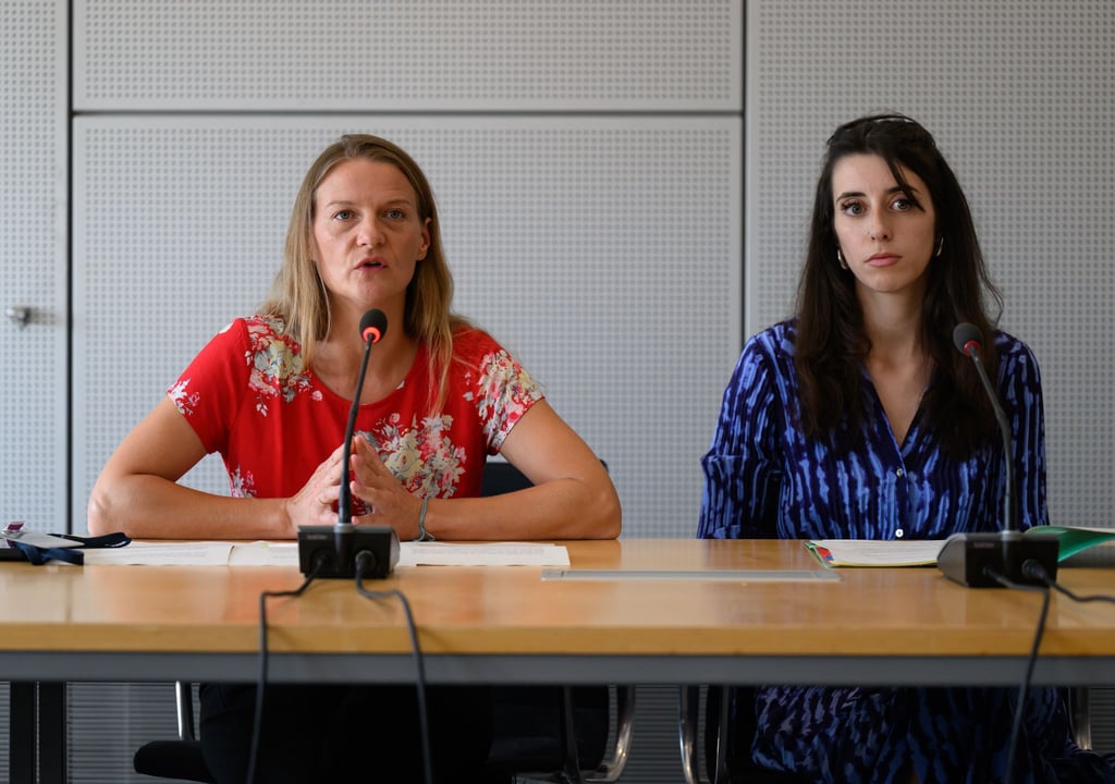 Nach der Wahlniederlage zeigt sich das Führungsduo der sächsischen Grünen sichtlich enttäuscht.