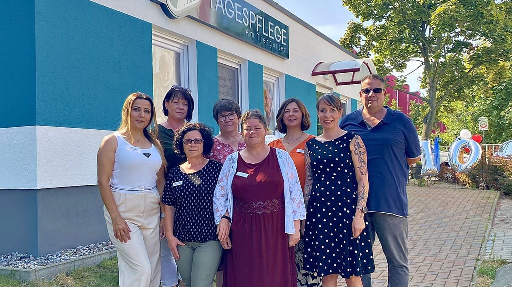 Das Team der Tagespflege „Am Tiergarten“ in Stendal: Die Tagespflege feiert in diesem Jahr ihr zehnjähriges Bestehen.