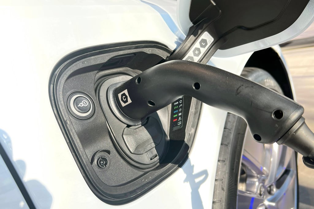 Symbolfoto -Bald könnte es eine Ladestation für Elektroautos in Mansfeld geben.