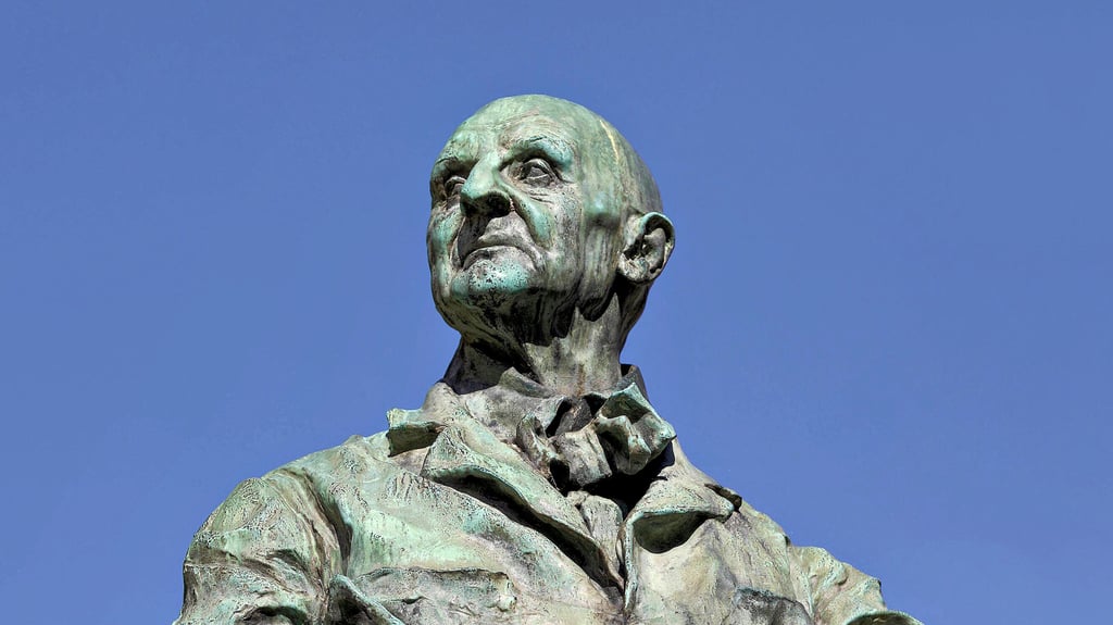 Immer hoch hinaus: Denkmal für Anton Bruckner im oberösterreichischen Steyr