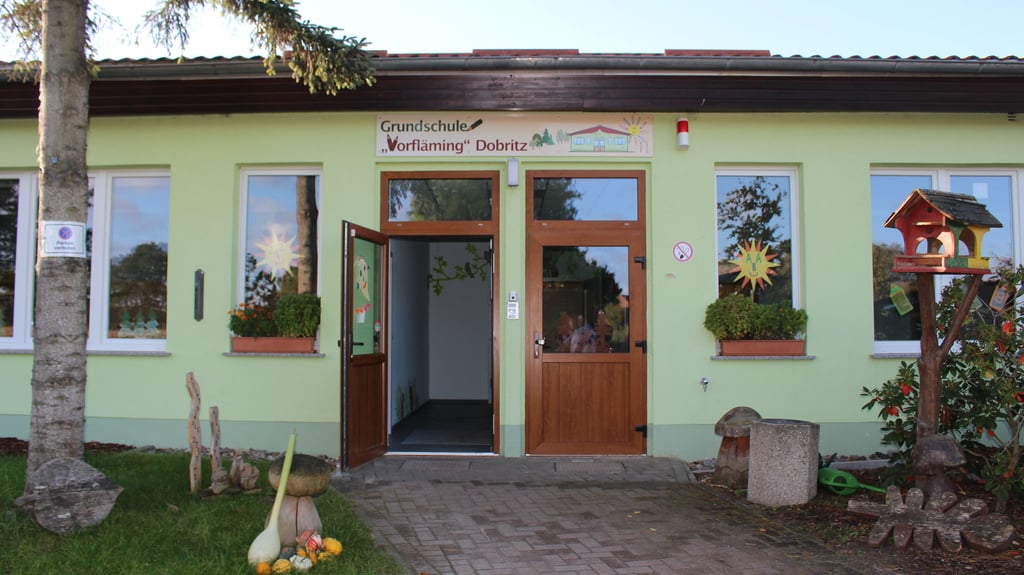 Erst vor zwei Jahren wurde die Grundschule in Dobritz saniert - jetzt drohte plötzlich die Schließung.