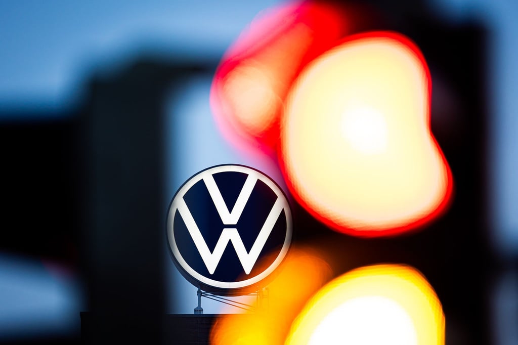 Volkswagen will seinen Sparkurs verschärfen und schließt auch Werkschließungen und Entlassungen nicht mehr aus.