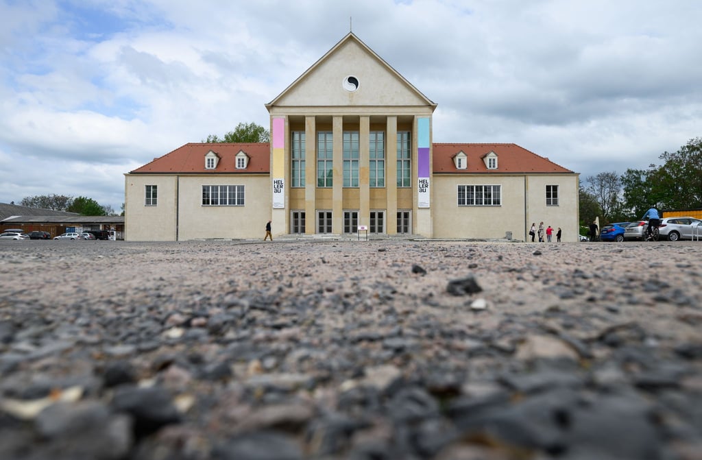 Dem Europäischen Zentrum der Künste in Hellerau droht eine deutlich verkürzte Spielzeit (Archivbild)