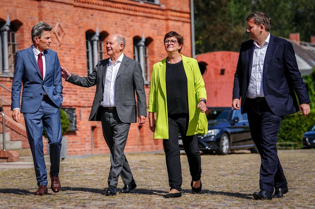 In der SPD rumort es seit den Wahldebakeln in Thüringen und Sachsen. Bei der Fraktionsklausur in Nauen kommt es zur Aussprache.