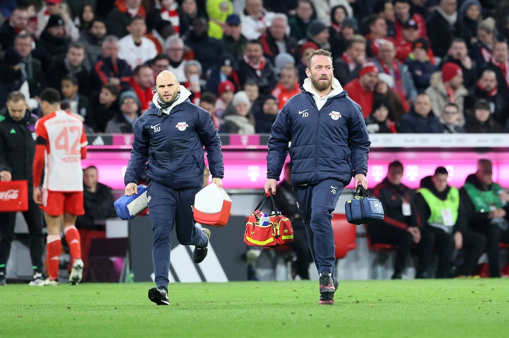 RB Leipzigs Physiotherapeut Simeon Unger (li.) ist auch für Deutschland im Einsatz.