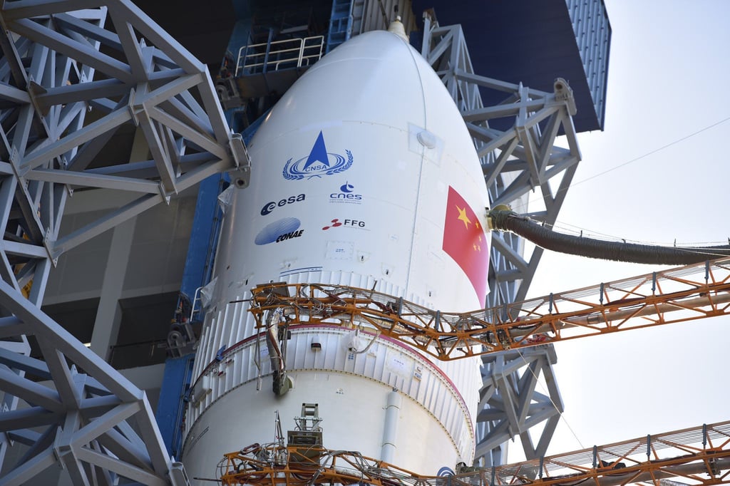 Zwei Trägerraketen vom Typ „Langer Marsch 5“ will China nutzen, um zum Mars zu fliegen und von dort Gestein zurückzubringen. (Archivbild)