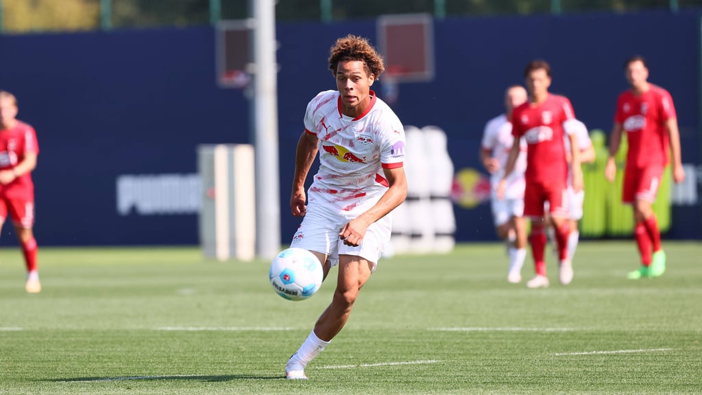Amos Gerth im Trikot von RB Leipzig beim Testspiel gegen den ZFC Meuselwitz.