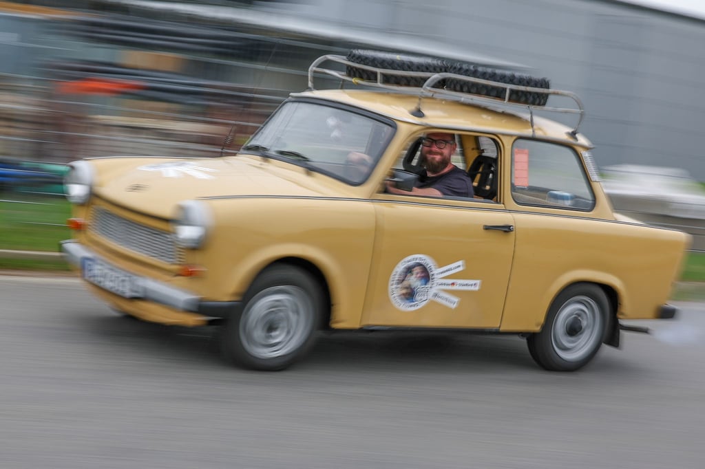 USA-Tour mit Hindernissen: Mit einem Trabant 601 hat Jan-Erik Nord aus Berlin Spenden für die Forschung an der seltenen Schmetterlingskrankheit gesammelt.