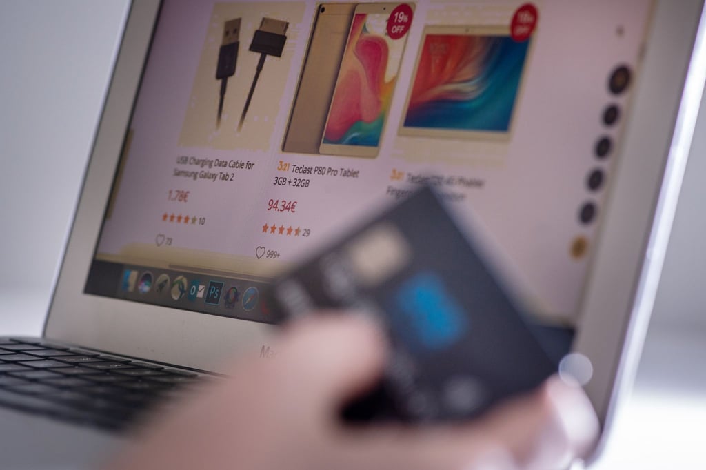 Online-Shops aus der EU sind dazu verpflichtet, Verbraucher beim Bestellvorgang über einige Dinge in Kenntnis zu setzen. Die Maßstäbe lassen sich aber auch auf andere Shops übertragen.
