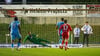 HFC-Keeper Sven Müller hat beim Elfmeter von Oleg Skakun keine Abwehrchance. 