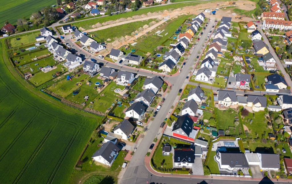 Ein Teil der Immobilieneigentümer in Sachsen legte gegen die neuen Grundsteuerbescheide Einspruch ein. (Archivbild)