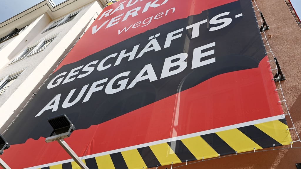 Die Zahl der Insolvenzen steigt auch im August weiter.
