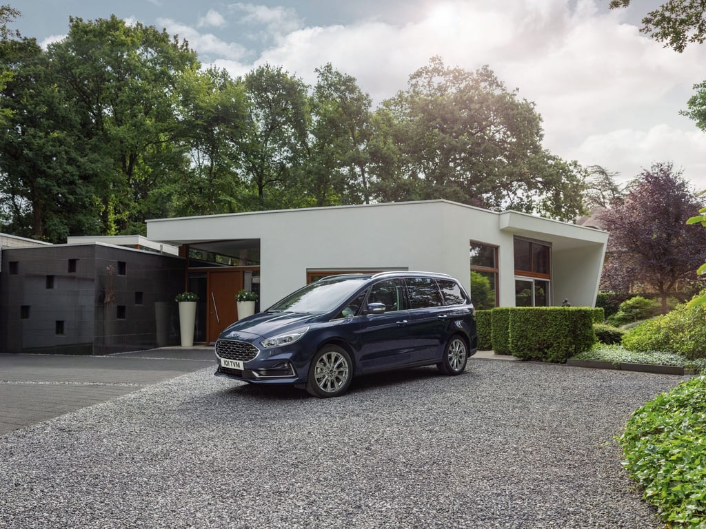 Sieben auf einen Streich: Zumindest optional können so viele Leute an Bord des Ford Galaxy mitfahren.