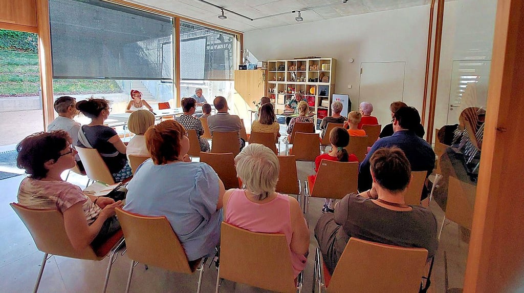 Die erste Lesung für den Ausscheid zum Literaturwettbewerb „Karoline von Humboldt“ 2024 fand im Museum Luthers Elternhaus in Mansfeld statt.