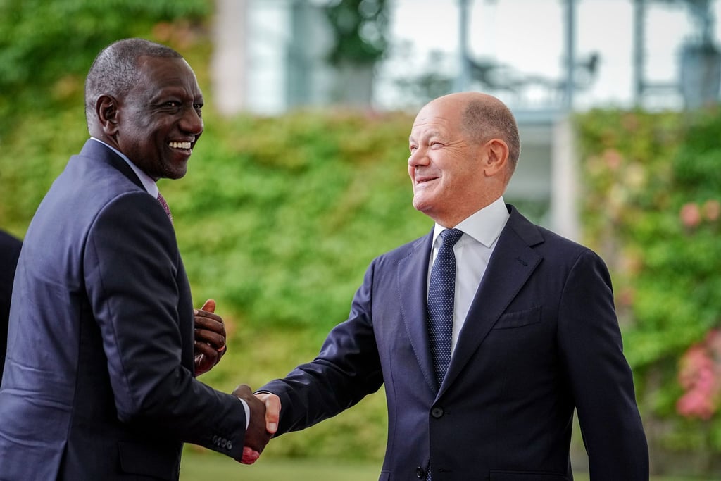 Der Kanzler und Kenias Präsident wollen gemeinsam die Migration besser steuern.