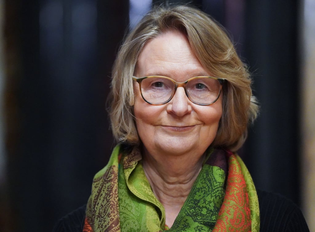 Schriftstellerin Kirsten Boie hat ein neues Jugendbuch geschrieben: „Skogland brennt“.