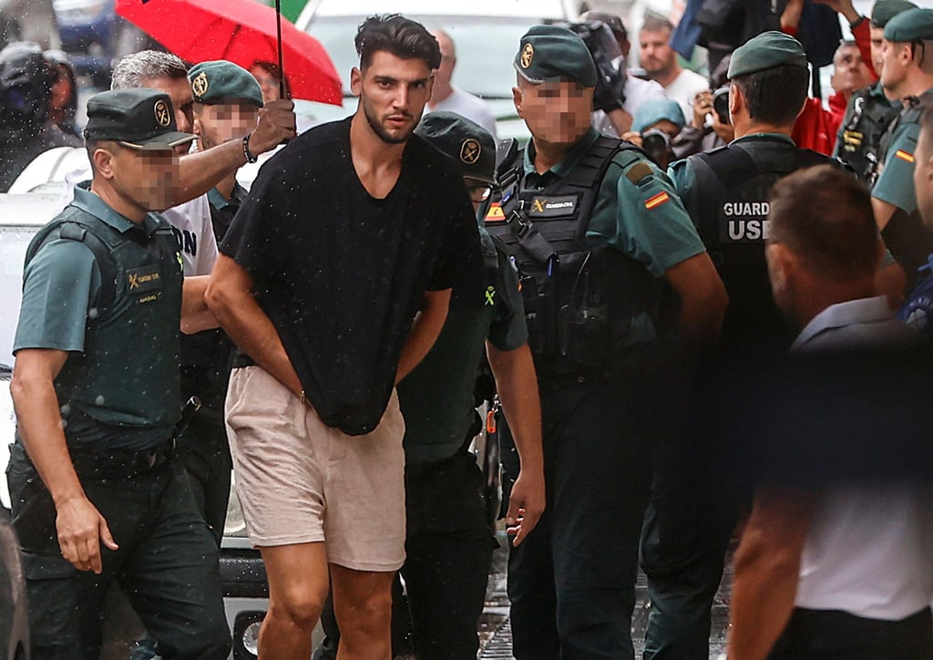 Rafa Mir musste zwei Nächte hinter Gittern verbringen.