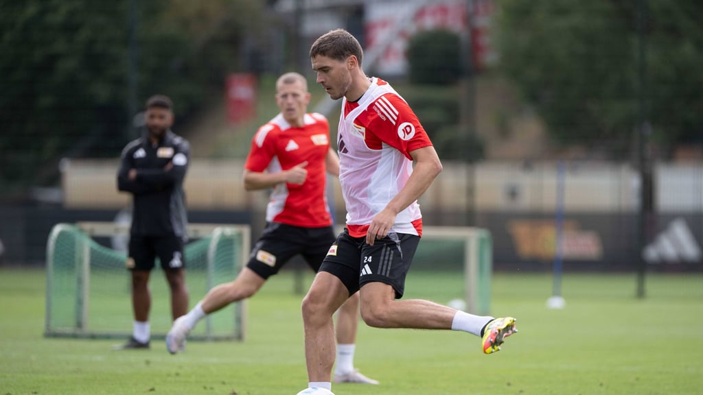 Robert Skov im Training von Union Berlin.