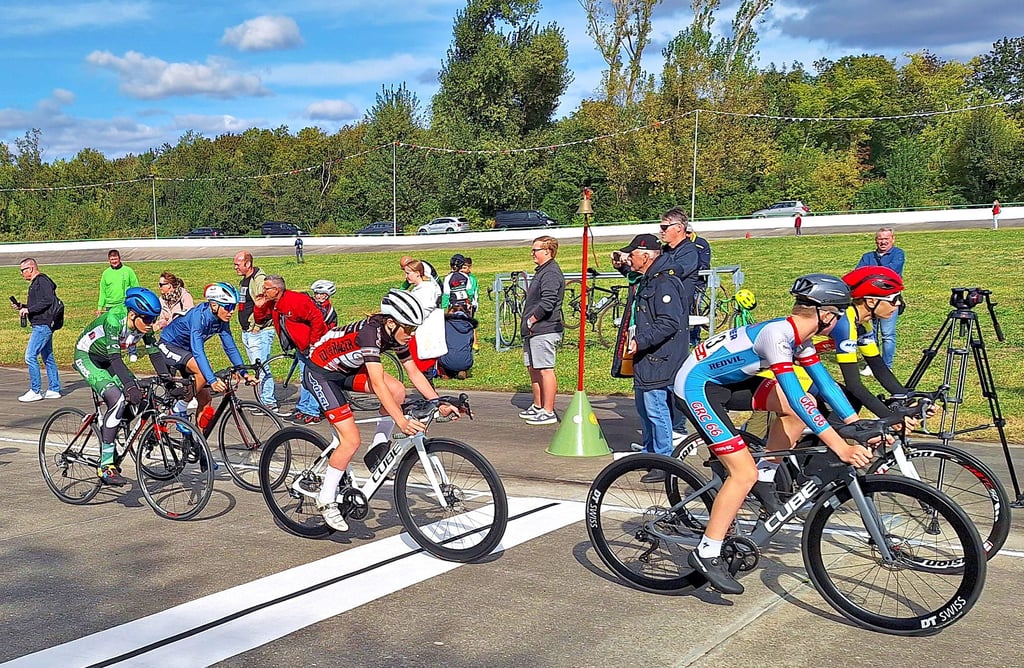 Bei internen Wettbewerben von Radsportvereinen aus der Region kämpfte der Nachwuchs um die Plätze.