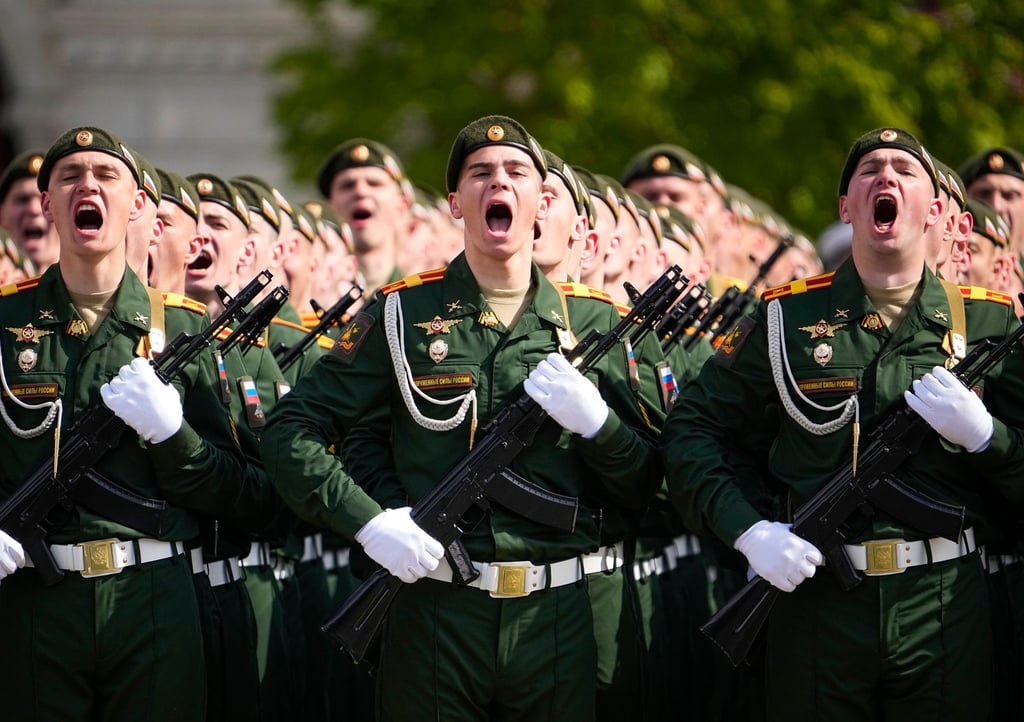 Russland will die Zahl seiner Soldaten noch einmal deutlich erhöhen. (Archivbild)