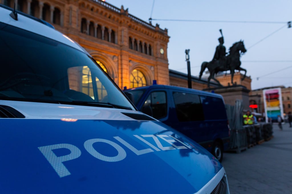 Die Zahl der registrierten Straftaten am Hauptbahnhof Hannover ist im vergangenen Jahr deutlich gestiegen. (Symbolbild)