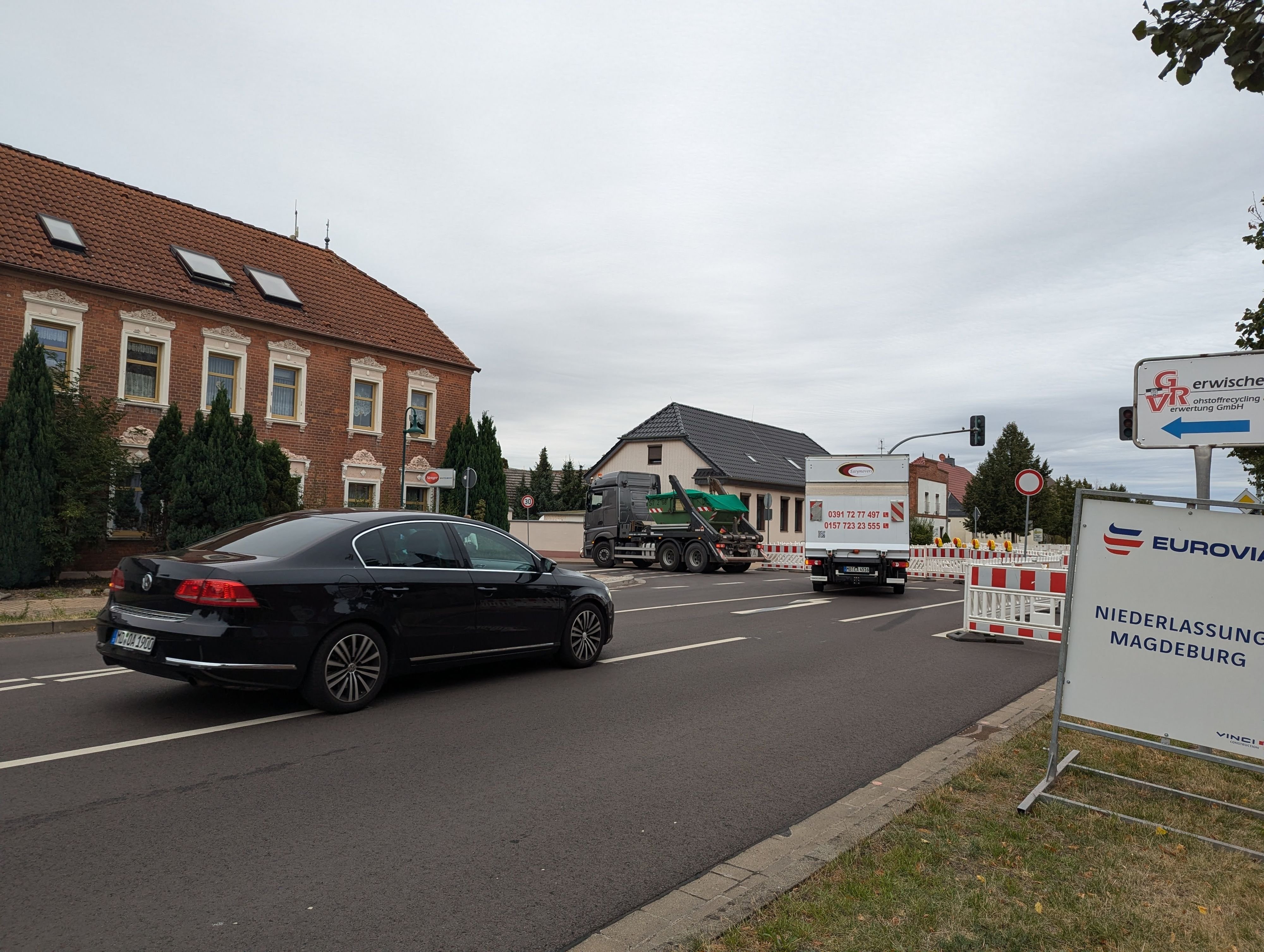 Sanierung B1: Trotz Vollsperrung: Tausende Fahrzeuge Fahren Durch Gerwisch