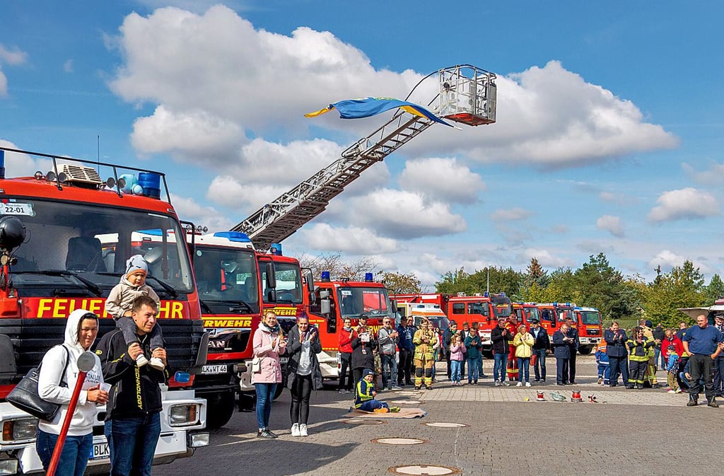 Die Feuerwehr Stößen feiert mit Jung und Alt sowie mit befreundeten Feuerwehren und anderen Hilfsorganisationen ihr 170-jähriges Bestehen.