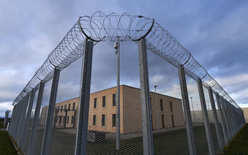 Aufgrund der geringen Auslastung des Jugendgefängnisses in Arnstadt werden dort auch künftig weiter junge Erwachsene einsitzen.