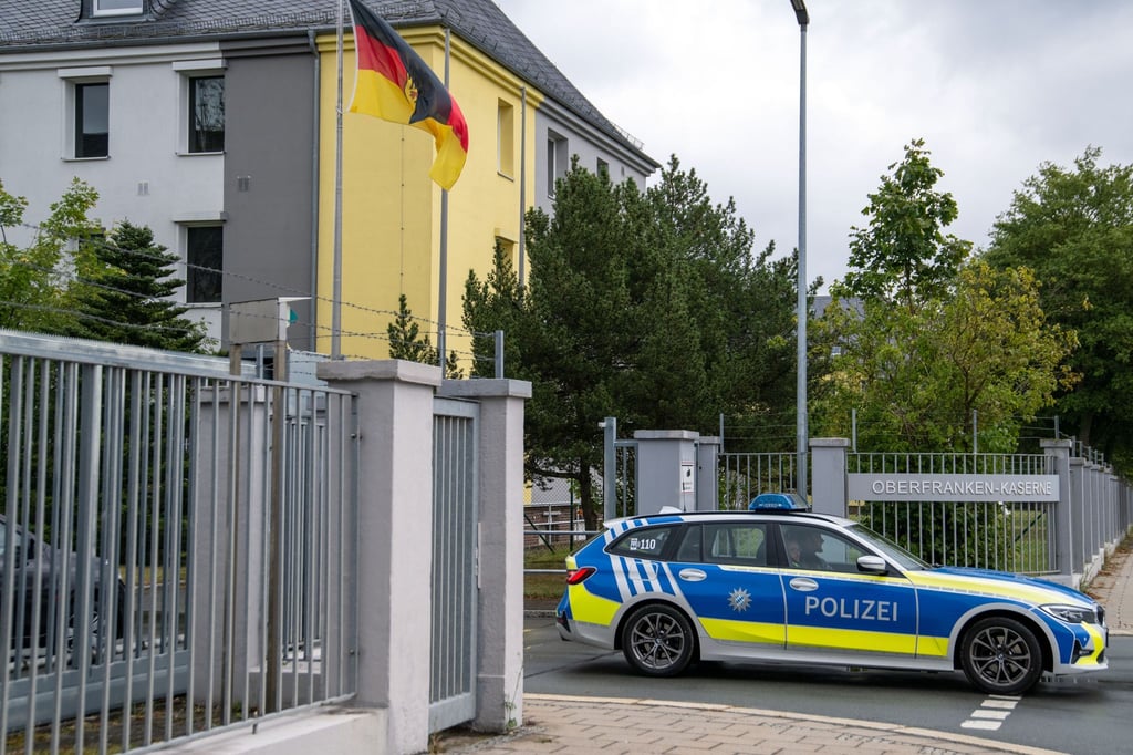 Nach Angaben der Ermittler wollte der Mann Bundeswehr-Soldaten mit Macheten angreifen und töten. (Archivbild)
