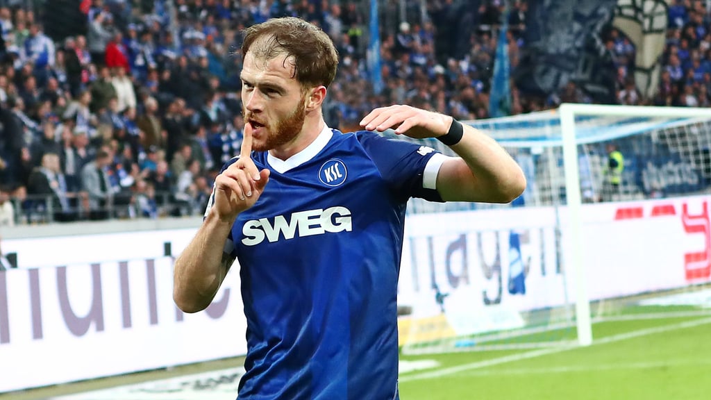 Budu Zivzivadze ist nicht nur der Top-Torjäger beim Karlsruher SC, sondern auch in der gesamten 2. Bundesliga.