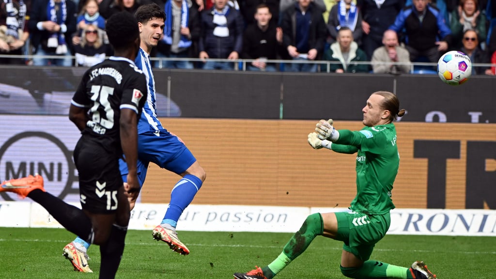 Mit 0:7 kam der 1. FC Magdeburg zuletzt gegen den Karlsruher SC unter die Räder. Insgesamt ist die FCM-Bilanz gegen diesen Gegner aber positiv.