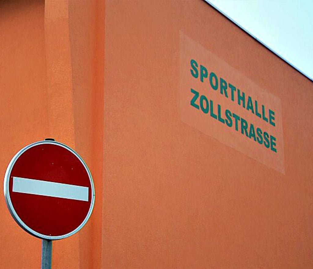 Die Sporthalle an der Zollstraße in Haldensleben ist noch länger dicht.
