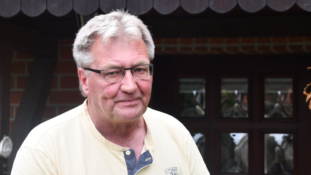 Der parteilose Vorharzer Bürgermeister Benno Liebner - hier ein Archivbild - ist seit Monaten krank. Die Mitglieder des Verbandsgemeinderates wollen jetzt Klarheit, wie es um ihn steht und wie es im Vorharz weitergeht.