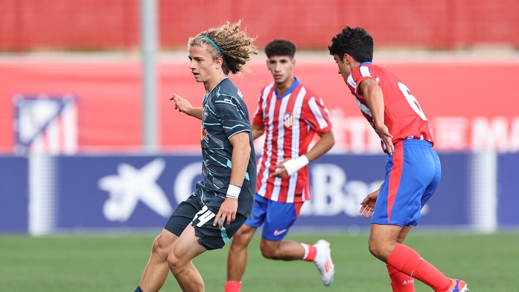RB-Spieler Viggo Gebel im Youth-League-Spiel gegen Atlético Madrid.