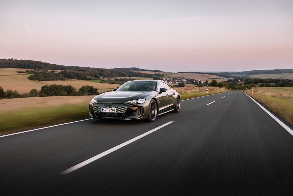 Audi hat den E-Tron GT überarbeitet.