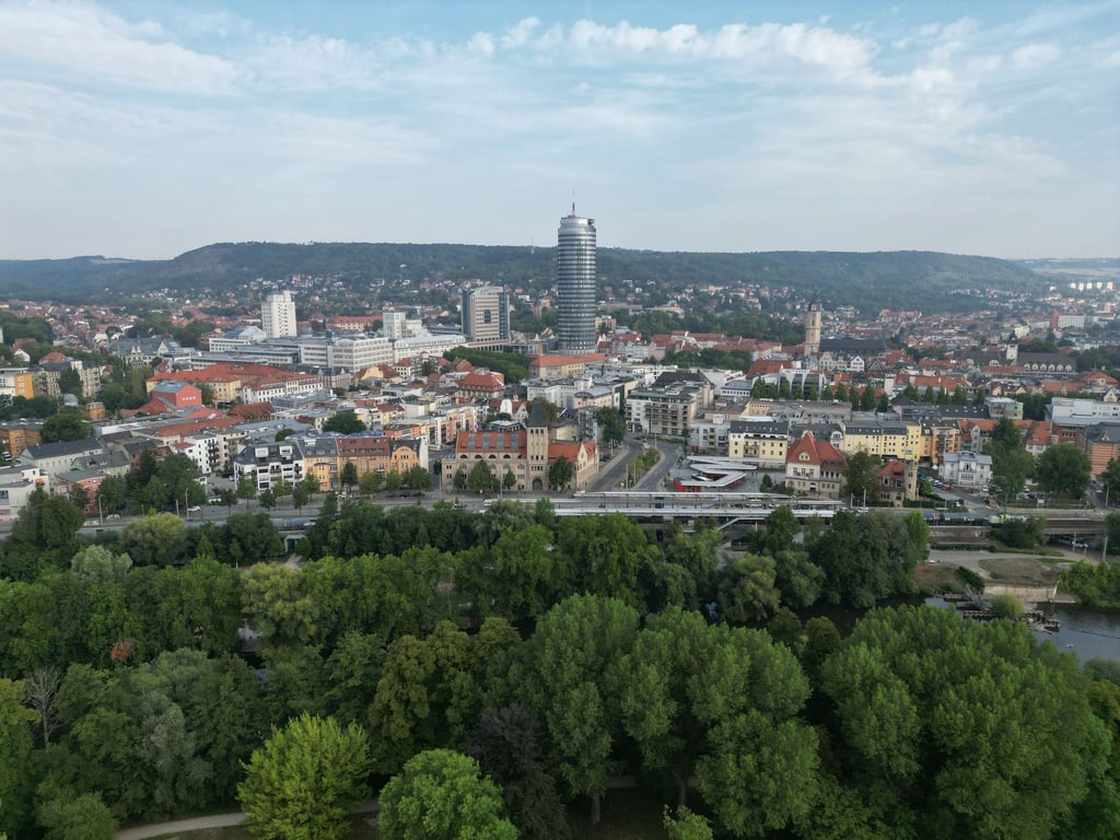 Land fördert neuen Rastplatz an der Saale mit mehr als 178.500 Euro. (Archivbild)