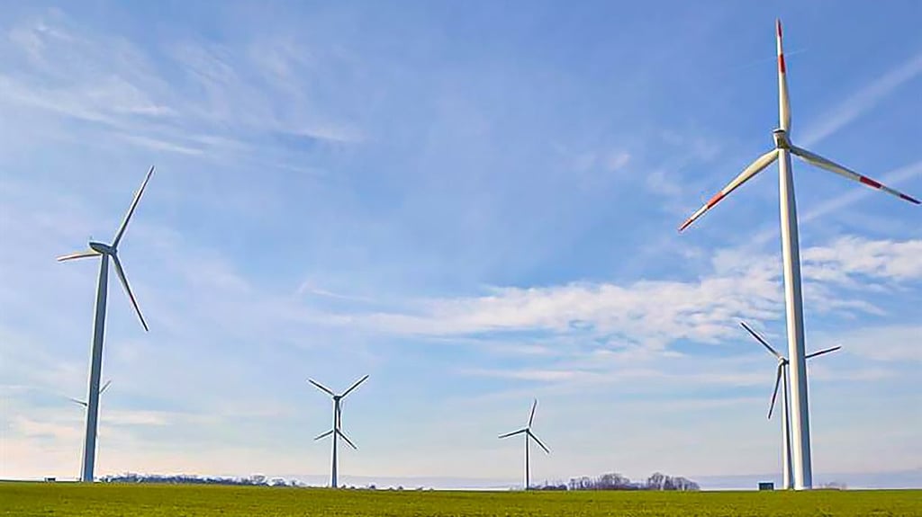 Der Windpark Gröningen. Im Nachbarort Kroppenstedt könnten ebenfalls Windmühlen errichtet werden.