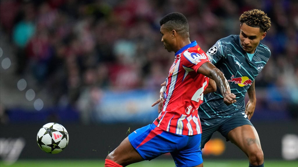 Erster Startelfeinsatz: Nusa gegen Reinildo.