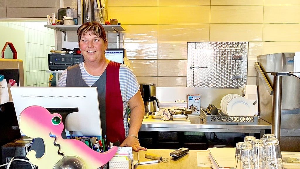 Stephanie Wolf und vier weitere Angestellte müssen sich zum Jahresanfang 2025 nach einer neuen Arbeit umsehen.