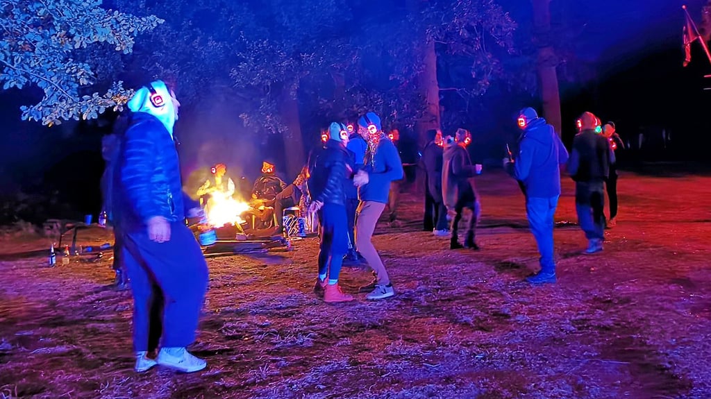Eine Silent Disco, alles lautlos, nachts in Kamern am See war ein besonderes Erlebnis.