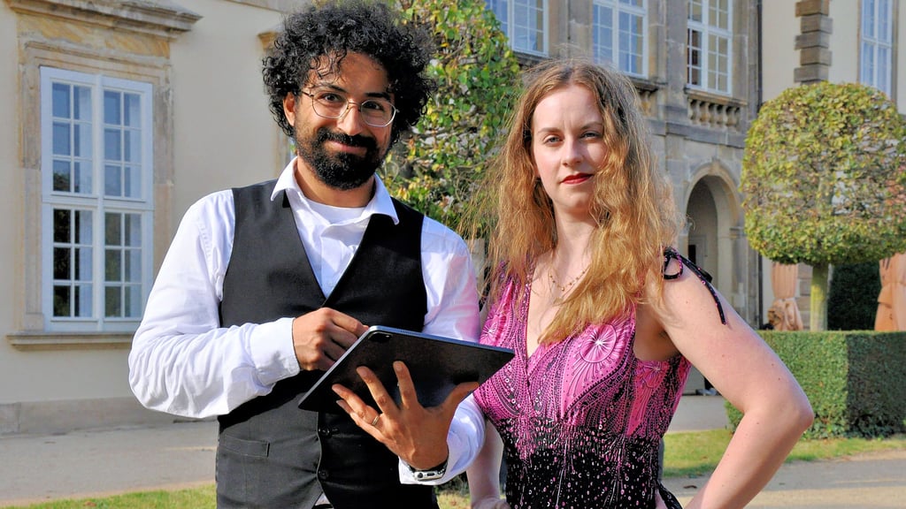 Ali Schmahl ist Produzent und Regisseur des Films. Ehefrau Stefanie Schmahl übernimmt eine der Hauptrollen in der Doku-Fiktion „I love You My Narcissist“.